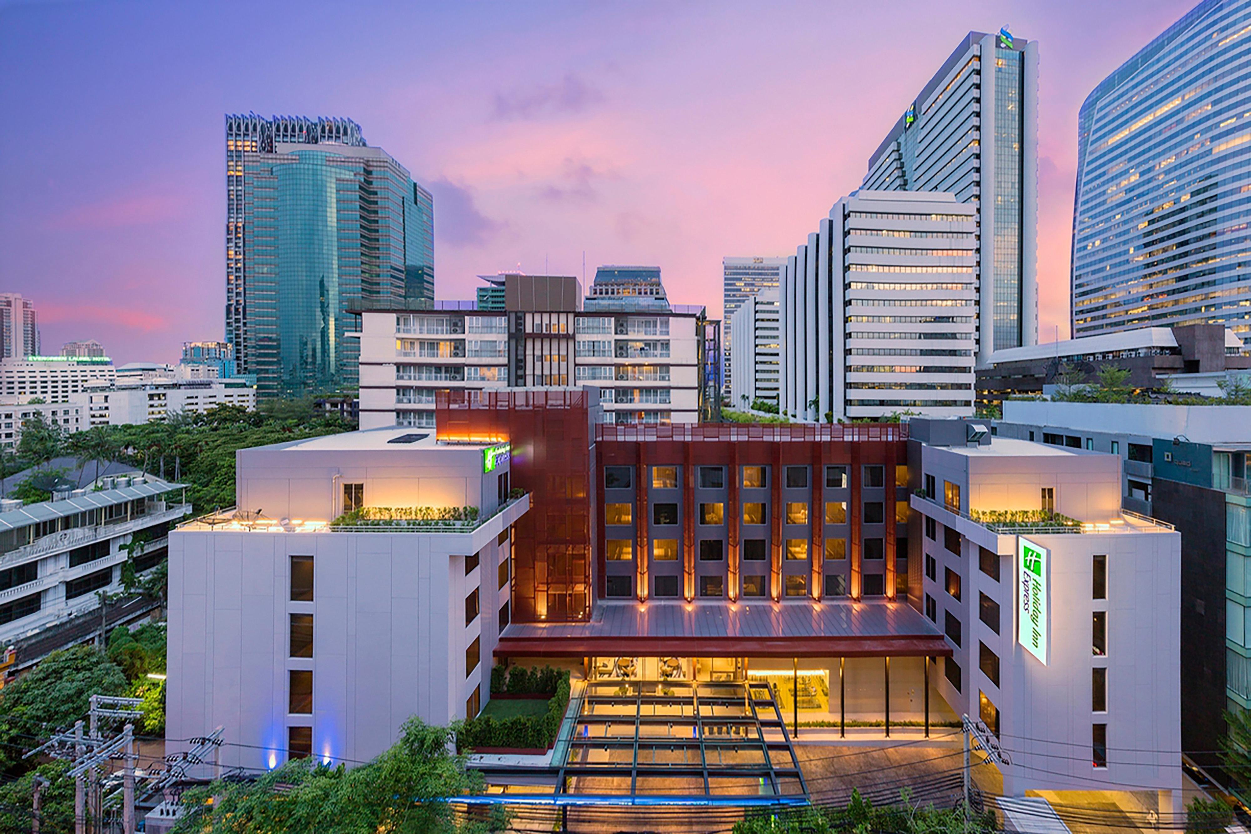 Holiday Inn Express Bangkok Sathorn, An Ihg Hotel Zewnętrze zdjęcie