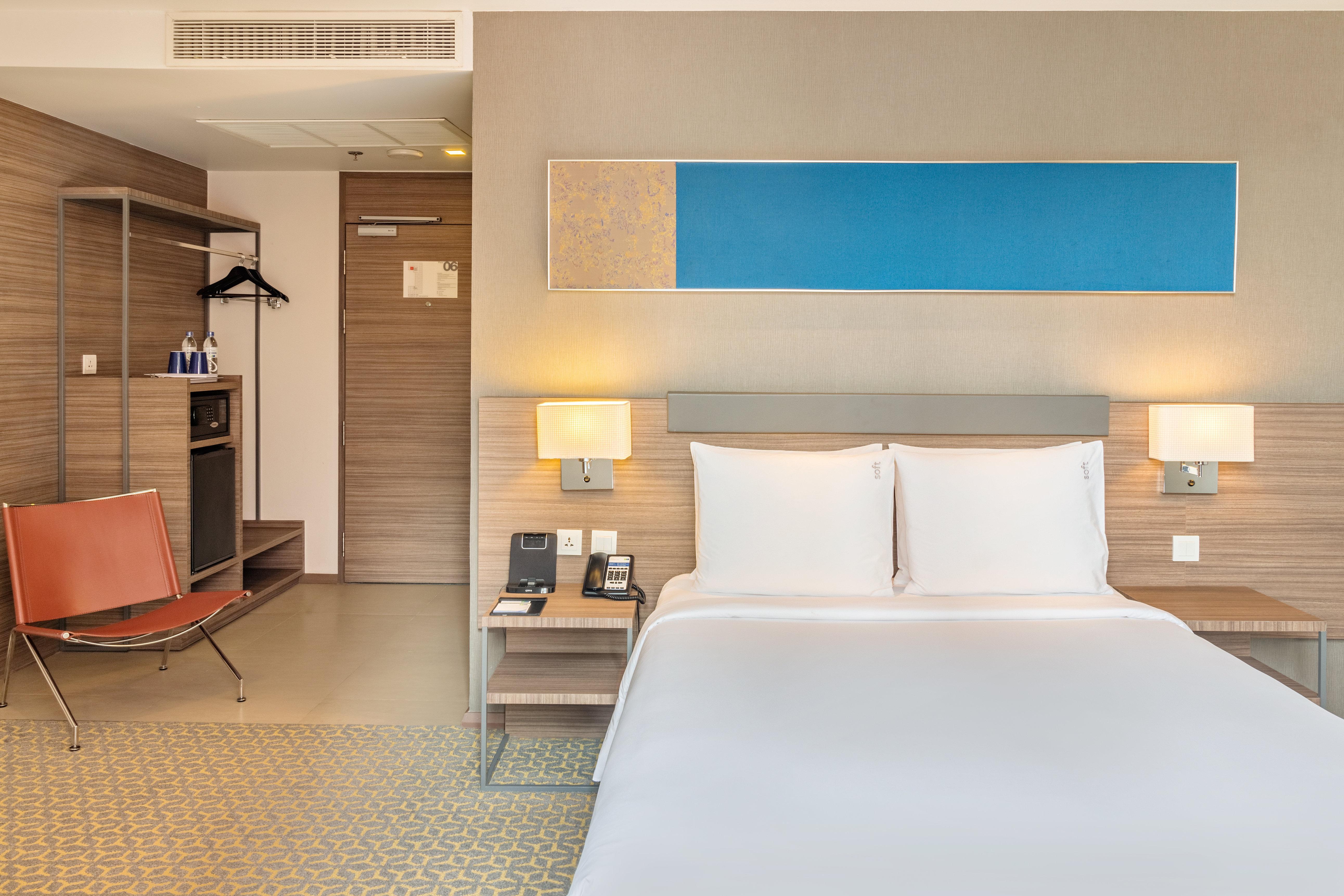 Holiday Inn Express Bangkok Sathorn, An Ihg Hotel Zewnętrze zdjęcie