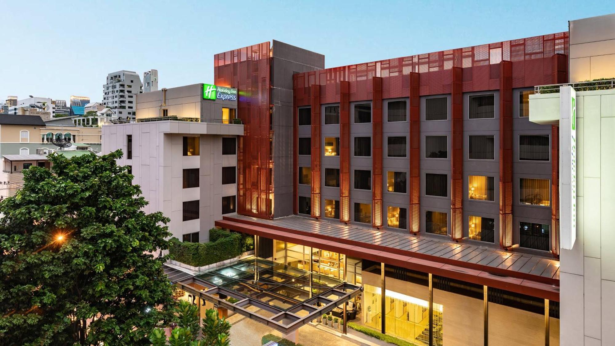 Holiday Inn Express Bangkok Sathorn, An Ihg Hotel Zewnętrze zdjęcie